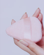 Load and play video in Gallery viewer, e.l.f Halo Glow Powder Puff